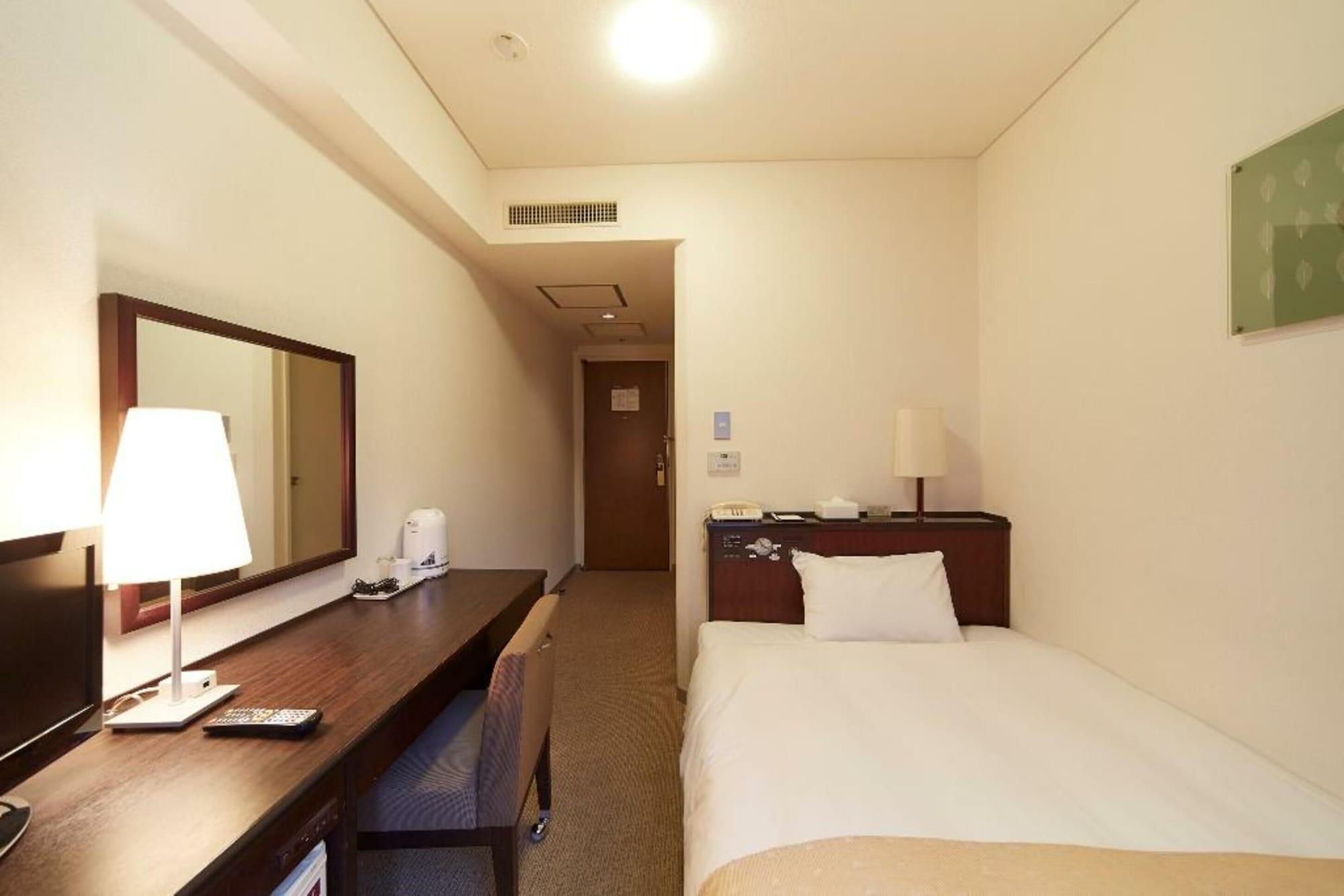 Nest Hotel Kumamoto Bagian luar foto